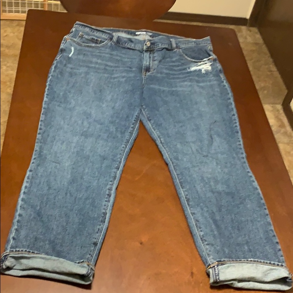 Distressed Boyfriend Jeans